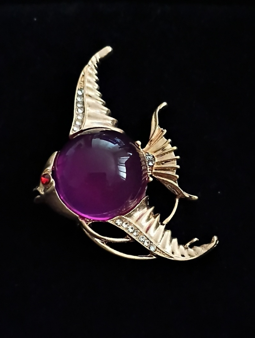 Gold Tone Fish Brooch with Purple Cabochon and Crystal Accents